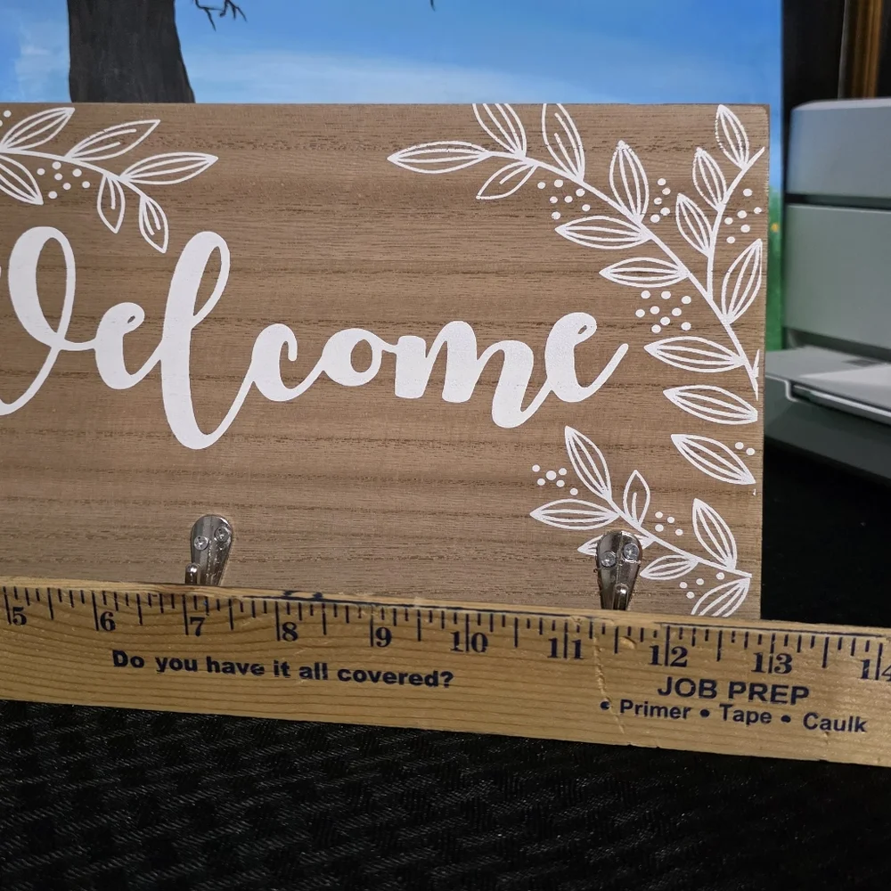 Welcome Sign with Hooks - Brown and White